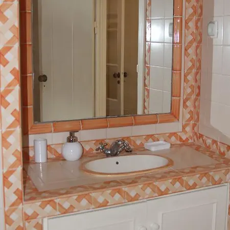 Cosy Flat In Madragoa *