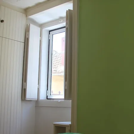 Cosy Flat In Madragoa * リスボン